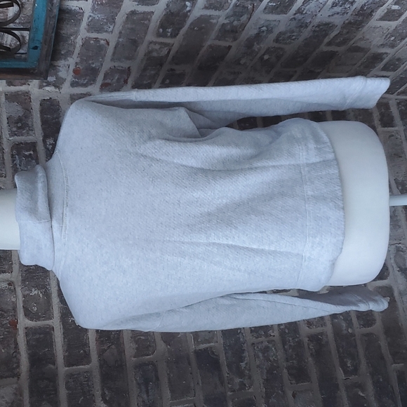 Vineyard Vines Gray Turtleneck Long Sleeve Sweater - Picture 3 of 4